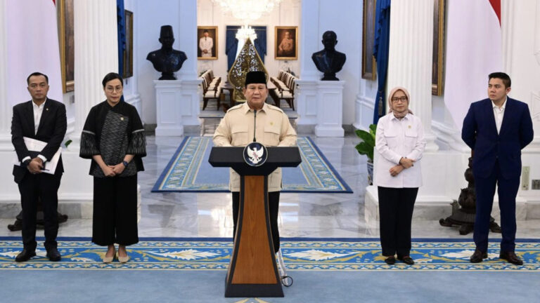 Gaji ke-13 Cair Sebelum Idul Fitri - Resonansi