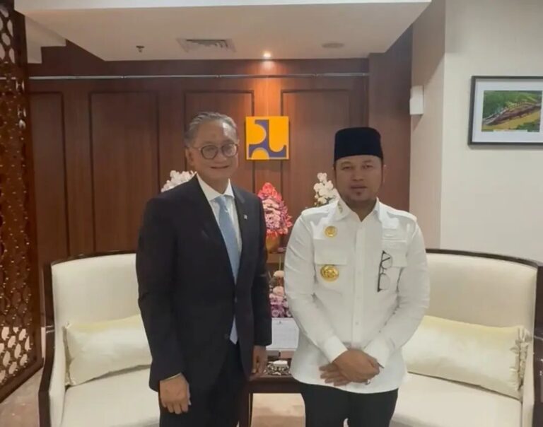 Gubernur Rudy Mas'ud Minta Pemerintah Pusat Perhatikan Jalan Rusak di Kaltim. (Istimewa)